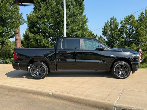 Used 2026 RAM 1500 Big Horn AWD/4WD image 7