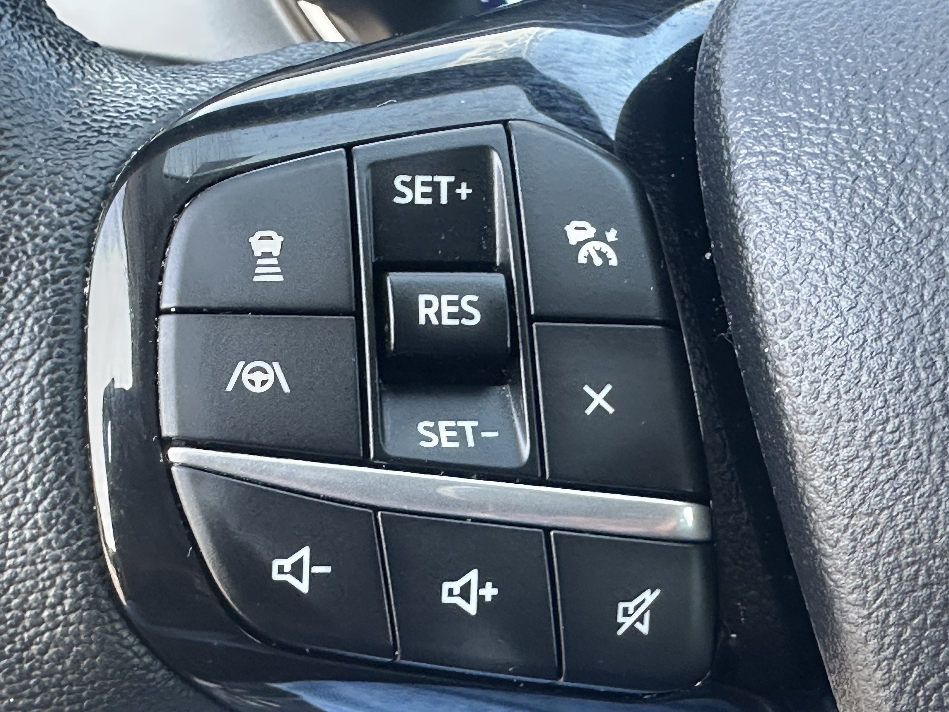 Used 2021 Ford Escape SEL w/ Technology Package FWD image 26