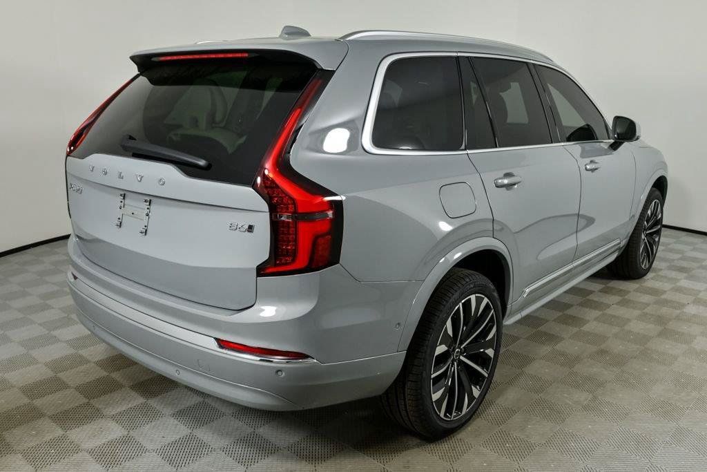 Used 2026 Volvo XC90 B6 Ultra w/ Protection Package AWD/4WD image 31