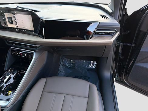 New 2026 Audi Q5 Premium Plus AWD/4WD image 17