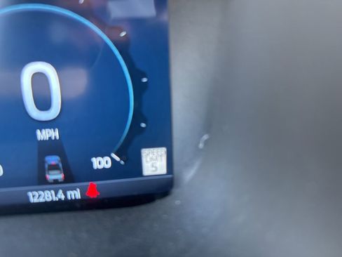 Used 2025 Ford F350 Platinum w/ FX4 Off-Road Package image 17