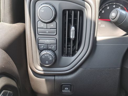 Used 2025 Chevrolet Silverado 2500 W/T w/ WT Convenience Package AWD/4WD image 23