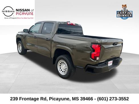 Used 2023 Chevrolet Colorado W/T image 3