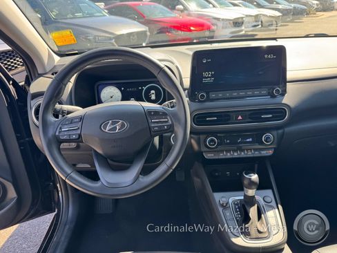 Used 2022 Hyundai Kona Limited FWD image 17
