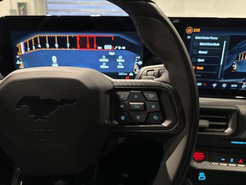 Used 2025 Ford Mustang Dark Horse image 54