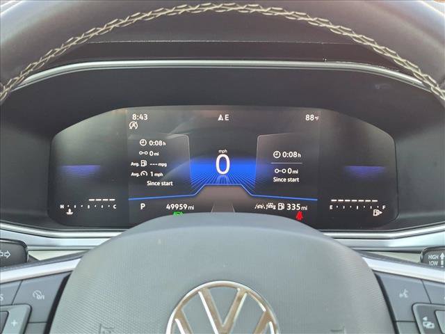Used 2025 Volkswagen Taos SE FWD image 11