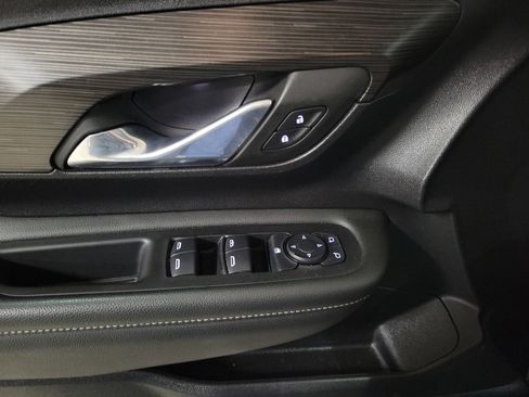 Used 2024 GMC Terrain SLE image 20