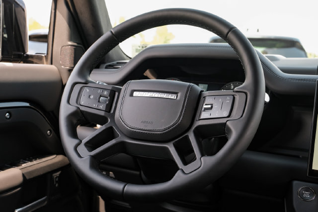 New 2026 Land Rover Defender 110 X AWD/4WD image 22
