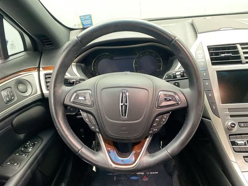 Used 2018 Lincoln MKZ Reserve w/ Technology Package AWD/4WD image 16