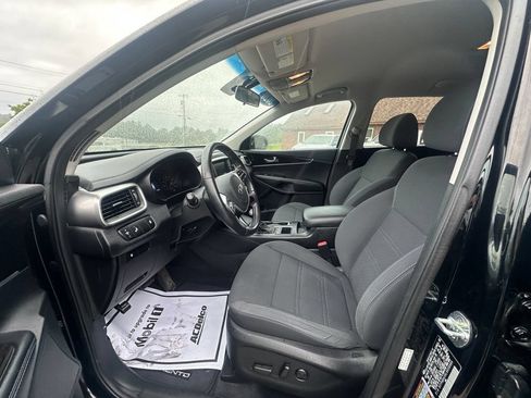 Used 2020 Kia Sorento S AWD/4WD image 9