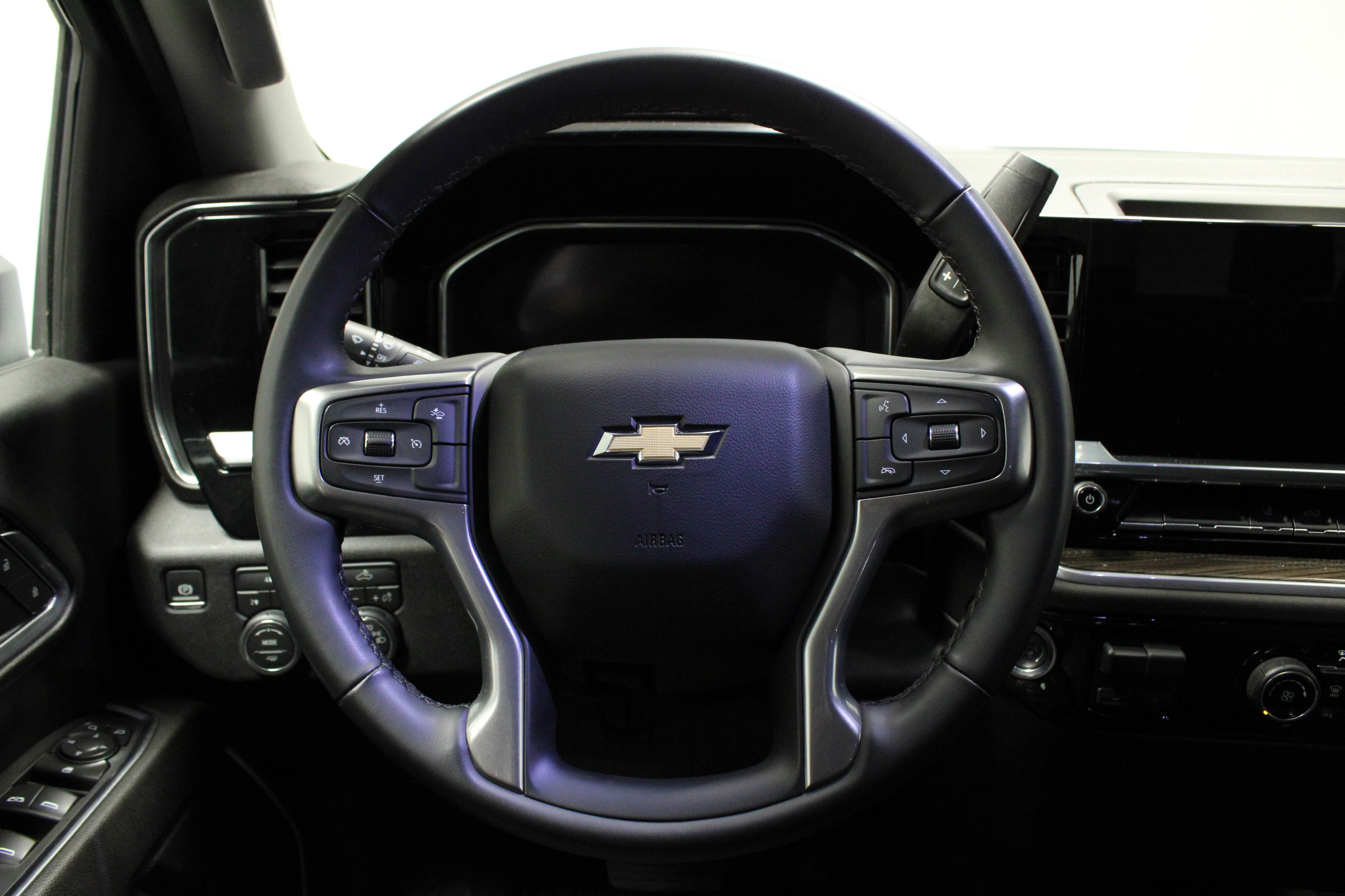 Used 2026 Chevrolet Silverado 2500 LT AWD/4WD image 21