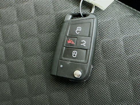 Used 2018 Volkswagen Tiguan S w/ 3rd Row Seat Package image 35