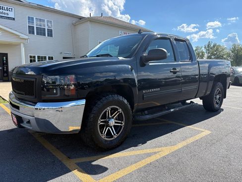 Used 2013 Chevrolet Silverado 1500 LS AWD/4WD image 2