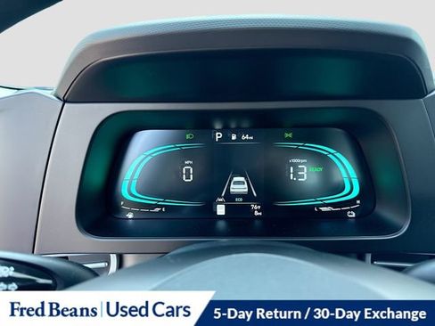 Used 2025 Hyundai Elantra Blue image 13