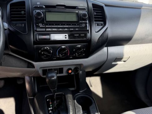 Used 2012 Toyota Tacoma 2WD Regular Cab image 18