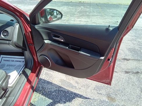 Used 2011 Chevrolet Cruze LT FWD image 4