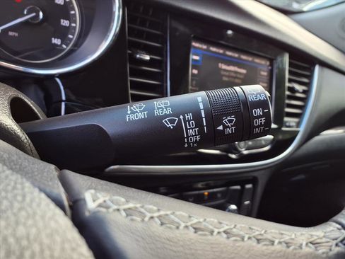 Used 2022 Buick Encore Preferred w/ Safety Package image 13