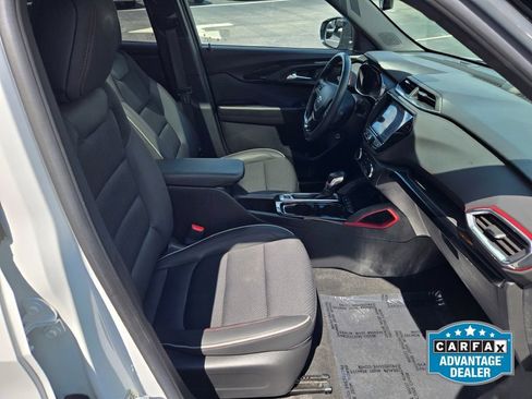 Used 2022 Chevrolet TrailBlazer RS w/ Sun and Liftgate Package FWD image 7