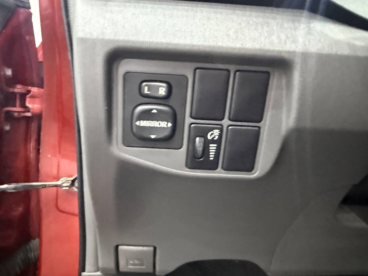 Used 2011 Toyota Prius Three FWD image 22