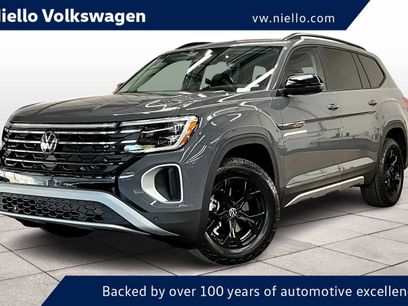 New 2026 Volkswagen Atlas Peak Edition