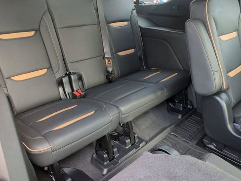 Used 2024 GMC Yukon AT4 w/ Technology Package image 32