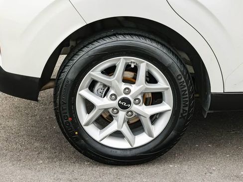 Used 2024 Kia Soul LX w/ Option Group 015 image 8