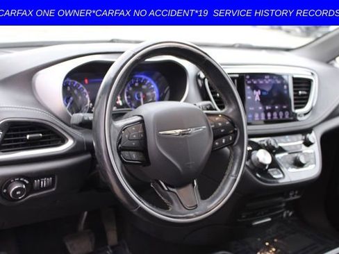 Used 2018 Chrysler Pacifica Limited w/ Advanced Safetytec Group image 17