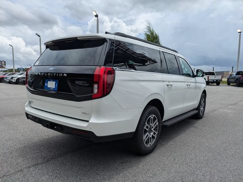New 2026 Ford Expedition Max Active RWD image 4