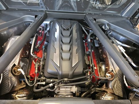 Used 2023 Chevrolet Corvette Stingray Premium Cpe w/ Z51 Performance Package RWD image 21