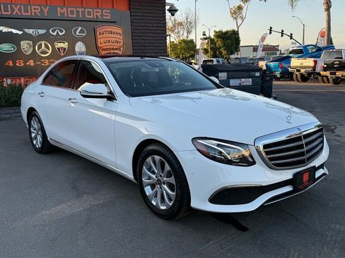 Used 2018 Mercedes-Benz E 300 image 15