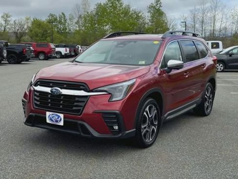 Used 2023 Subaru Ascent Limited w/ Technology Package AWD/4WD image 4