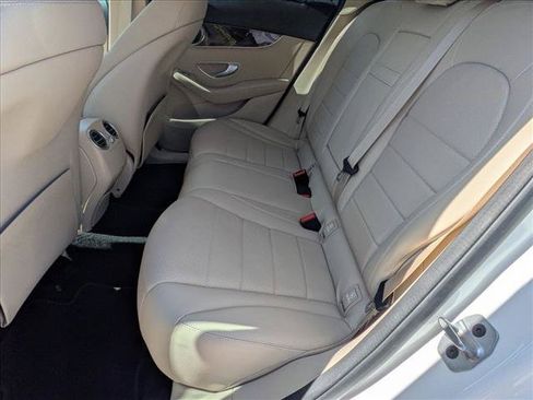 Used 2022 Mercedes-Benz GLC 300 4MATIC image 18
