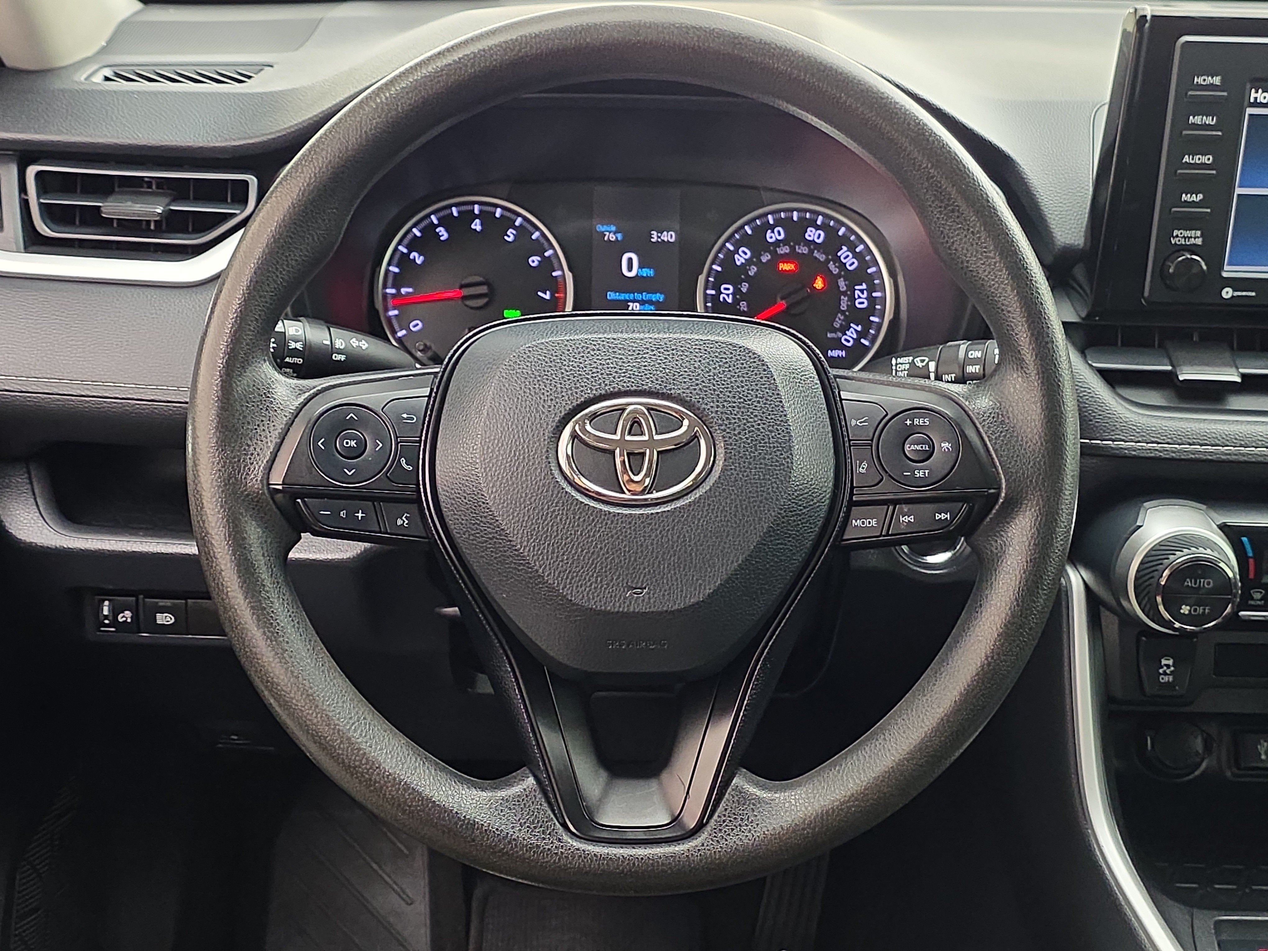 Used 2020 Toyota RAV4 XLE FWD image 13