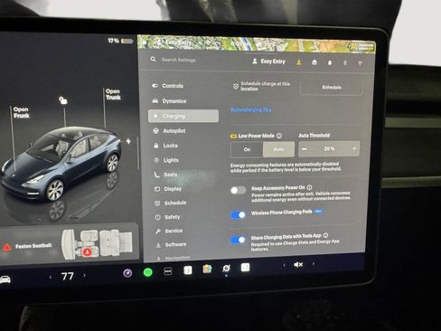 Used 2024 Tesla Model Y Long Range AWD/4WD image 27