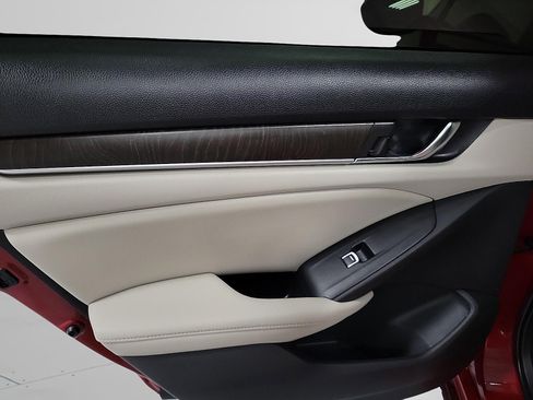 Used 2022 Honda Accord EX-L image 10