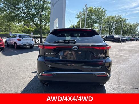 Certified 2022 Toyota Venza XLE AWD/4WD image 7