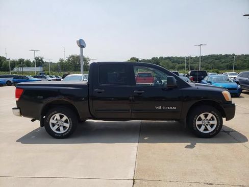 Used 2012 Nissan Titan SV w/ SV Premium Utility Pkg AWD/4WD image 3
