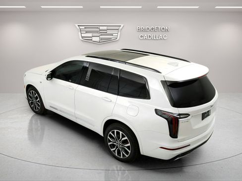 New 2025 Cadillac XT6 Sport w/ LPO, Floor Liner Package image 11