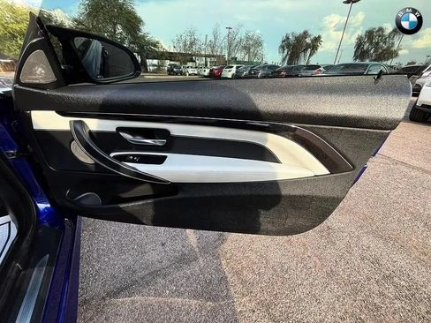 Used 2020 BMW M4 Convertible w/ Competition Package RWD image 16