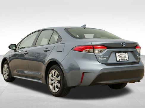Used 2024 Toyota Corolla XLE image 6