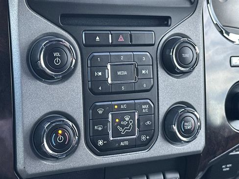 Used 2016 Ford F350 Platinum image 26