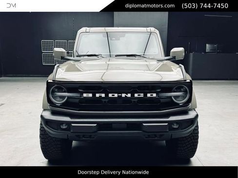 Used 2025 Ford Bronco Outer Banks AWD/4WD image 11