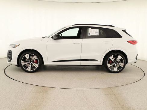 New 2026 Audi SQ5 Premium Plus AWD/4WD image 2