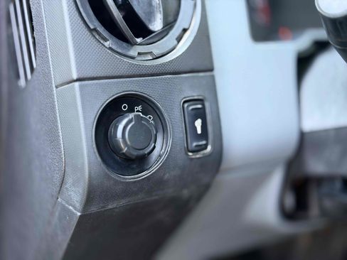 Used 2013 Ford F250 XL RWD image 17