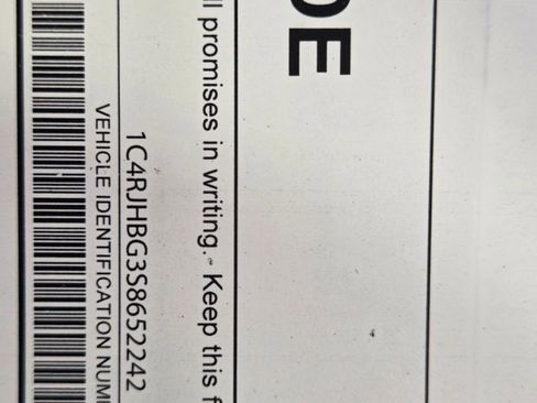 Certified 2025 Jeep Grand Cherokee Limited w/ MOPAR Finishing Package image 33