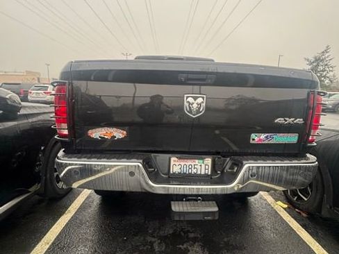 Used 2014 RAM 2500 Tradesman w/ Chrome Appearance Group image 6