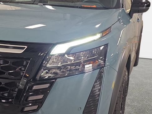 New 2026 Nissan Pathfinder Rock Creek AWD/4WD image 30