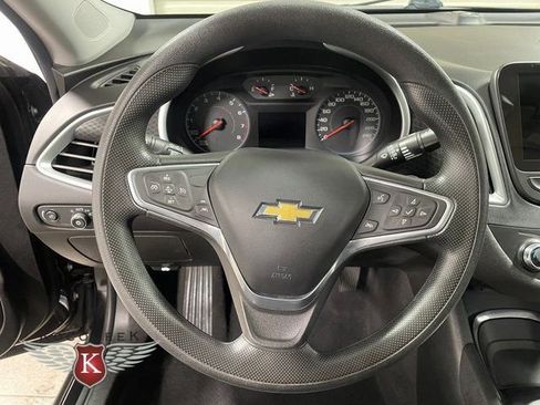 Used 2023 Chevrolet Malibu LT image 15