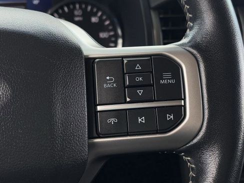 Certified 2024 Ford Expedition XLT image 17