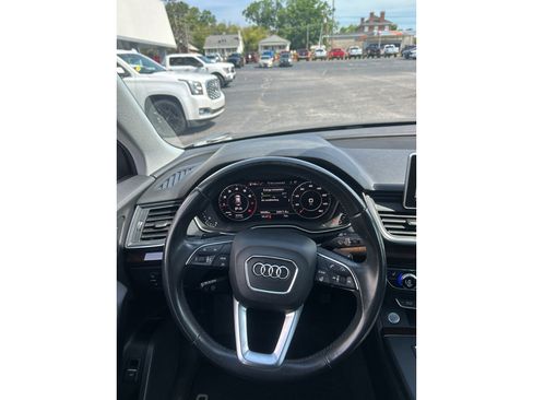 Used 2019 Audi Q5 2.0T Premium Plus w/ Premium Plus Package AWD/4WD image 7